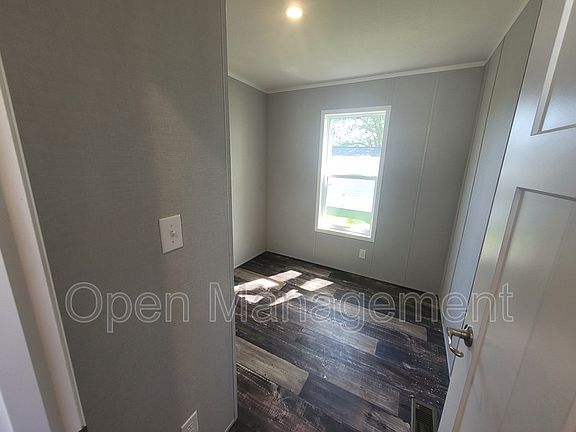 3rd image of 415 N Elkhart St #12