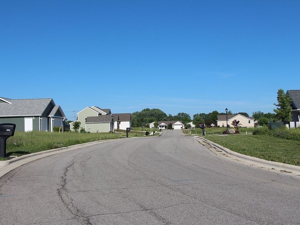 1st image of 2271 Highlander Dr