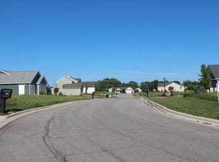 2271 Highlander Dr, Warsaw, IN 46580