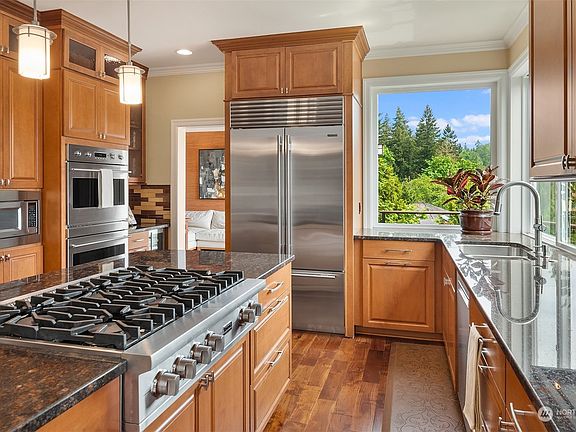 5th image of 6528 155th Ave SE