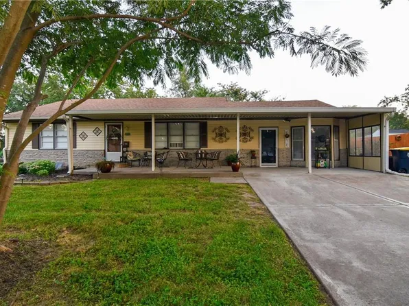 11701 E 74th Ter, Kansas City, MO 64133