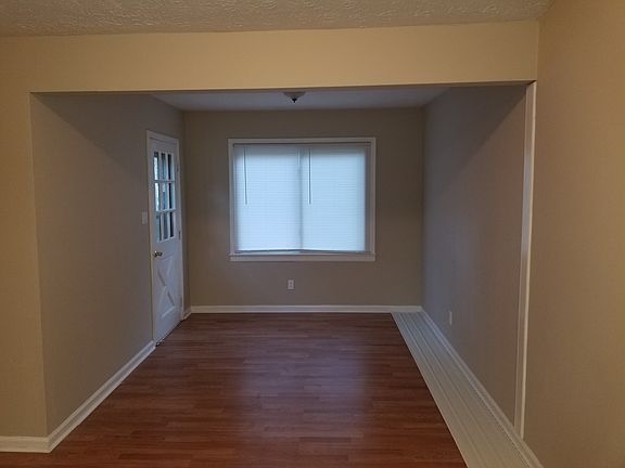 5th image of 9425 Forest Knoll Dr