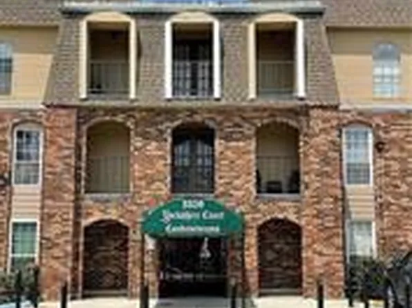 3320 N Arnoult Rd APT 327, Metairie, LA 70002