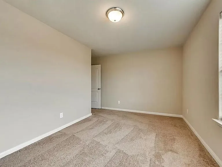 5308 Songbird Trl — Photo 24