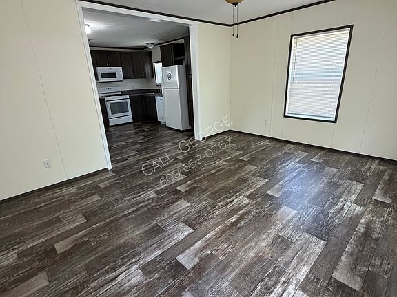 3rd image of 719 Pine Ave