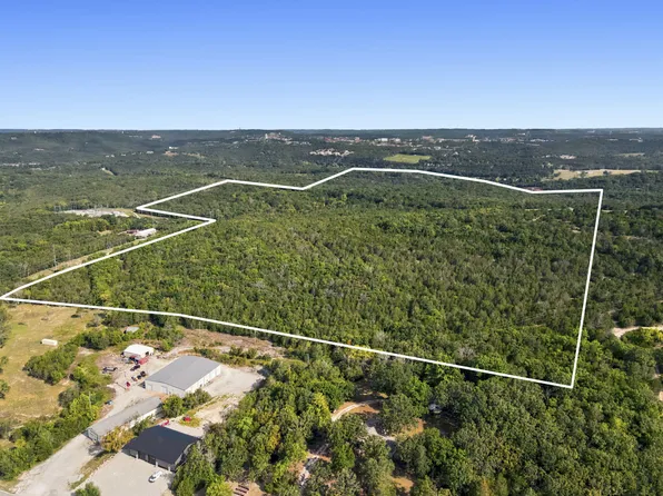 000 Critter Trail, Hollister, MO 65672