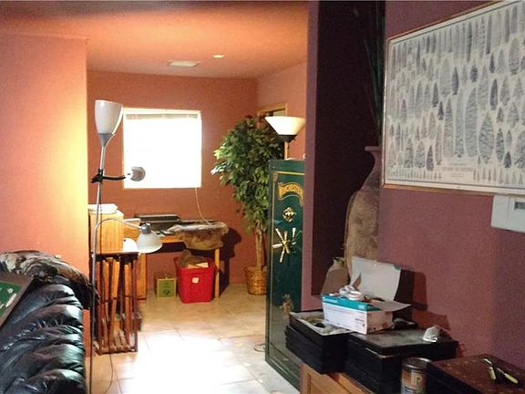 5th image of 415 E Oakwood St