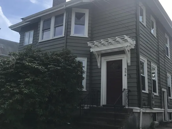 354 School St, Watertown, MA 02472