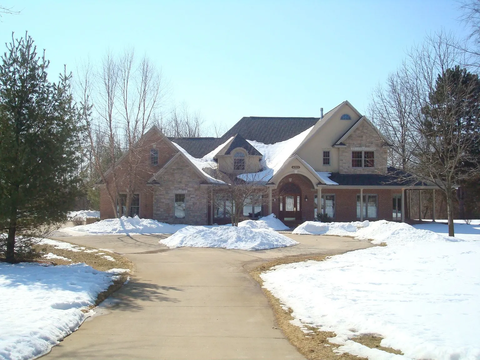 4818 Pinecrest Ct photo 1