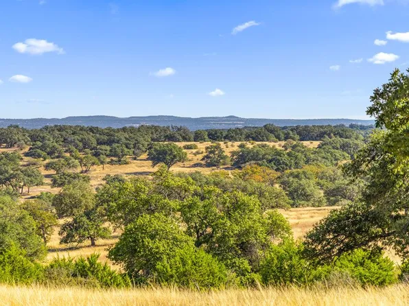 2482 Ranch Rd #2721, Johnson City, TX 78636