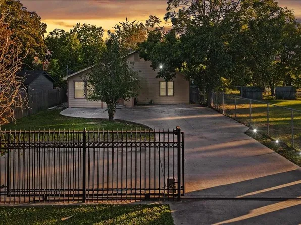 9506 E Avenue I, Houston, TX 77012