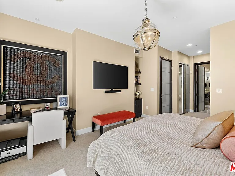 1318 S Roxbury Dr #314 — Photo 19