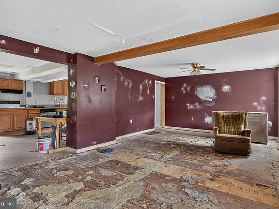 4th image of 204 Walnut St