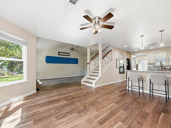 3rd image of 12936 Ridge View Dr