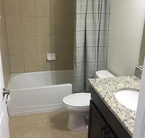 23550 Alamanda Dr #204 — Photo 12