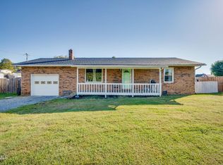 105 Hedge Dr, Kingsport, TN 37660