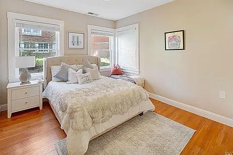 5th image of 1767 Euclid Ave APT 2