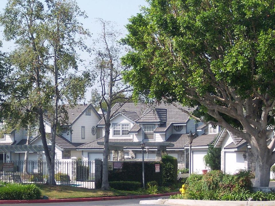 3438 E Collins - Prospect & Collins