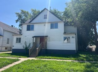 521 May St, Waukegan, IL 60085