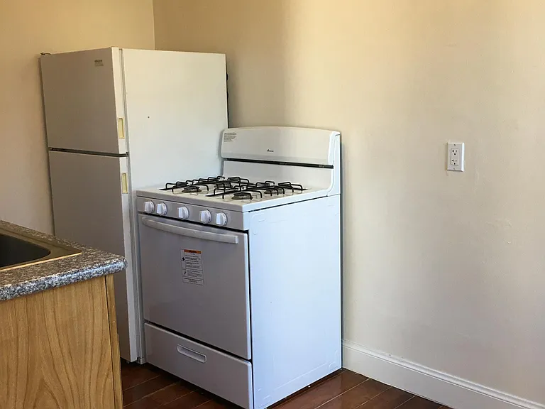 468 Fell St #8 — Photo 7