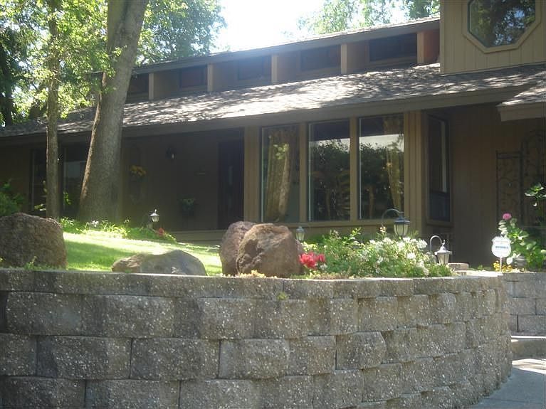 1st image of 7744 Doneva Ave
