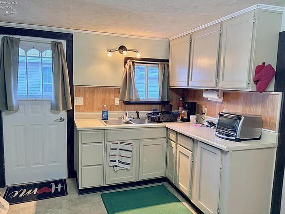 4th image of 2937 County Road 206