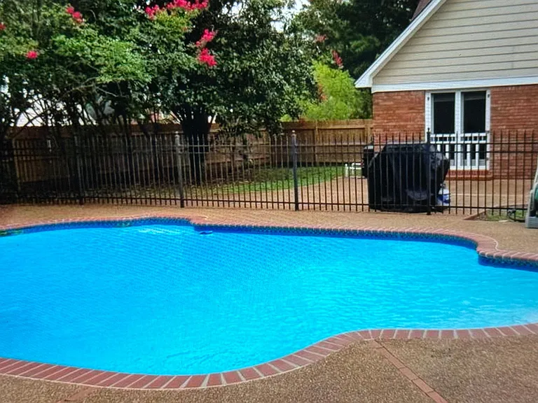 956 Rolling Oaks Ln — Photo 2