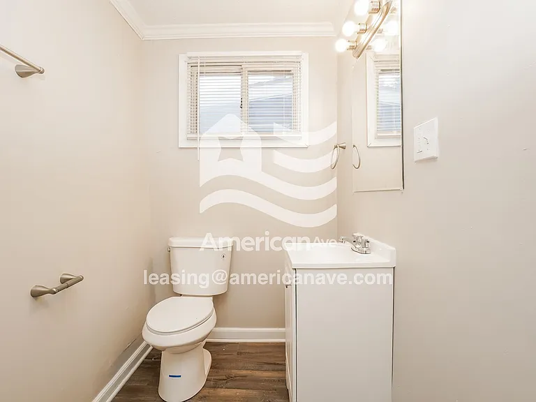 1333403_011_wm_-_main_bathroom_12963266.jpg