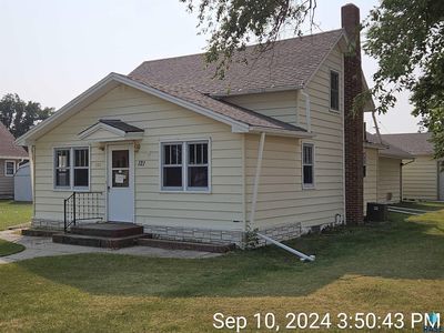 121 5th St, Ipswich, SD, 57451