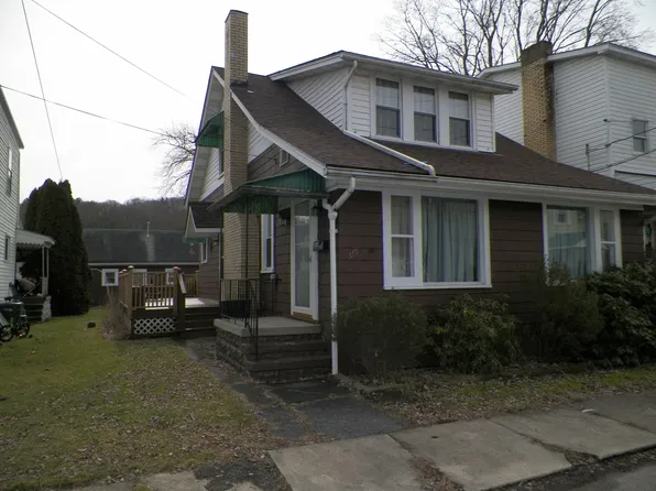 315 E Liberty St, Punxsutawney, PA 15767