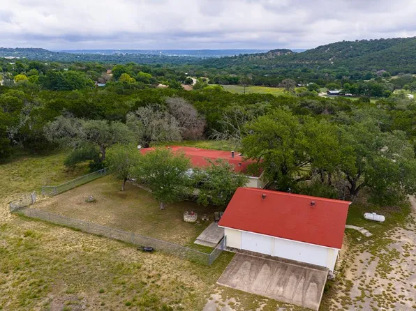 1305 S Ranchero Rd, Kerrville, TX 78028