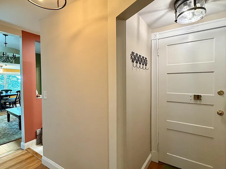 82 Munroe St #13 — Photo 10