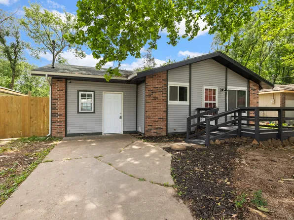 1824 N Hillcrest Ave, Springfield, MO 65802