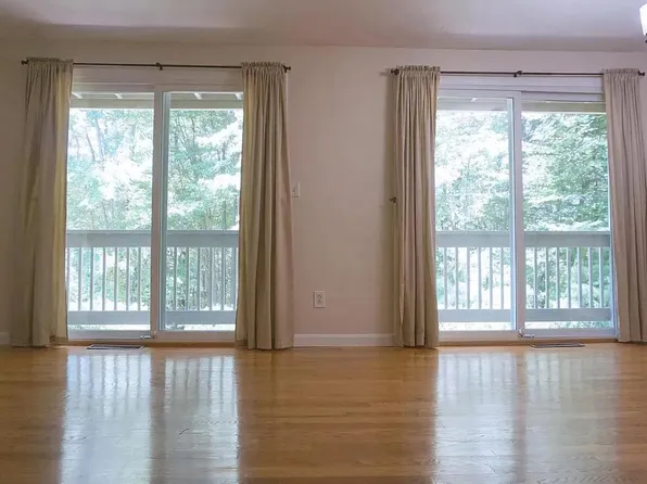 15 Lordvale Blvd, North Grafton, MA 01536