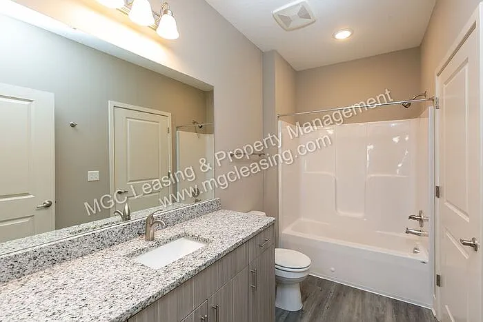 5621 NE 80th Ter #3D — Photo 20