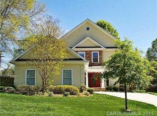 2703 Madison Oaks Ct, Charlotte, NC 28226