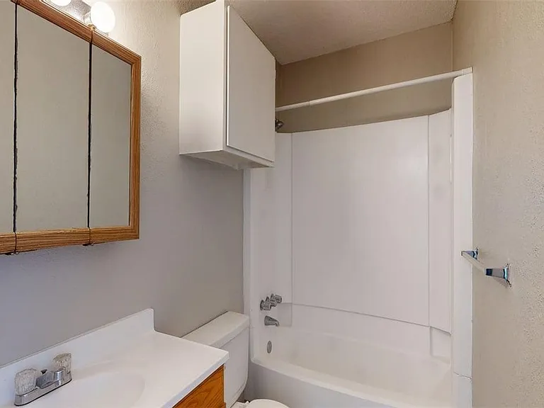 806 Oran Cir #A — Photo 18