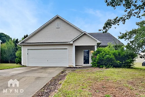 4076 Clovelly Dr Photo 1