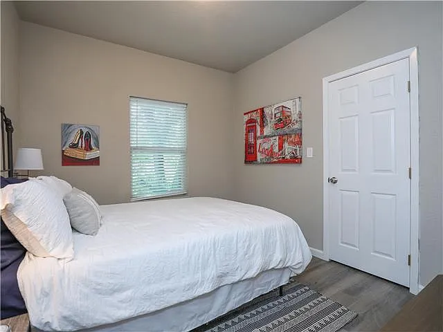 707 Garrett St #B — Photo 17