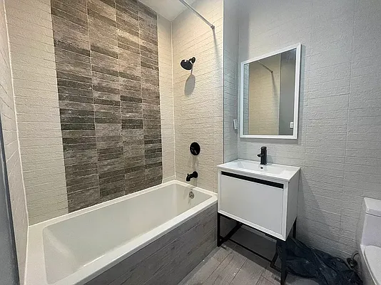 Rented by Reside New York | media 6