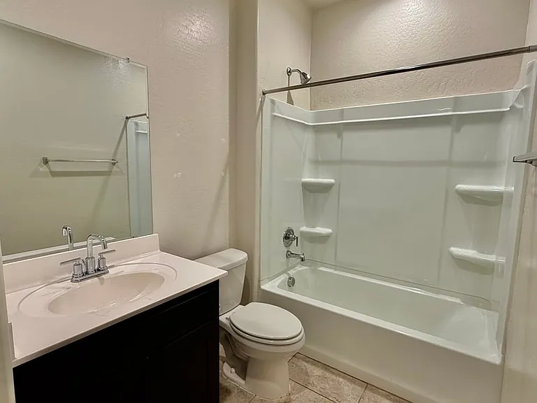 35433 W San Alvarez Ave — Photo 8