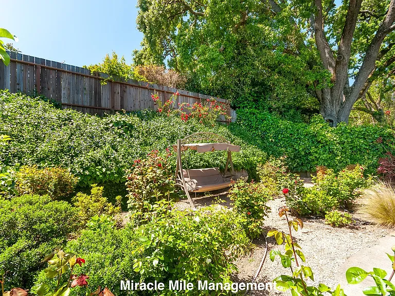2503 Las Gallinas Ave — Photo 22
