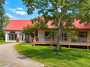 141 Central Ave, Robbins, TN 37852