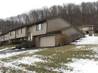 2009 Golf Way Rd, Aliquippa, PA 15001