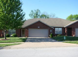 2122 W Swallow St, Springfield, MO 65810