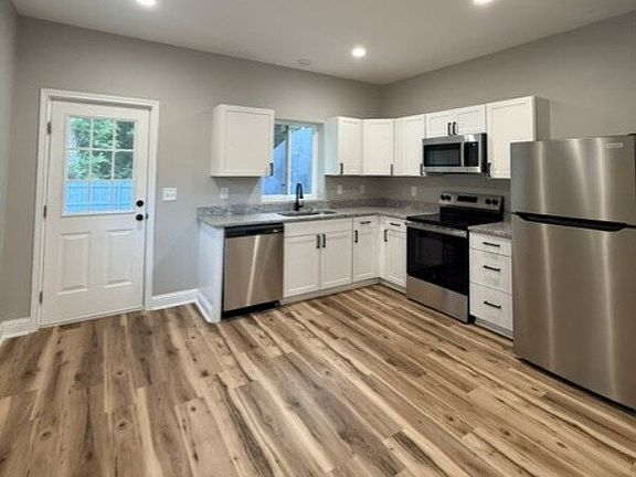 5th image of 1508 Tulane Dr #B