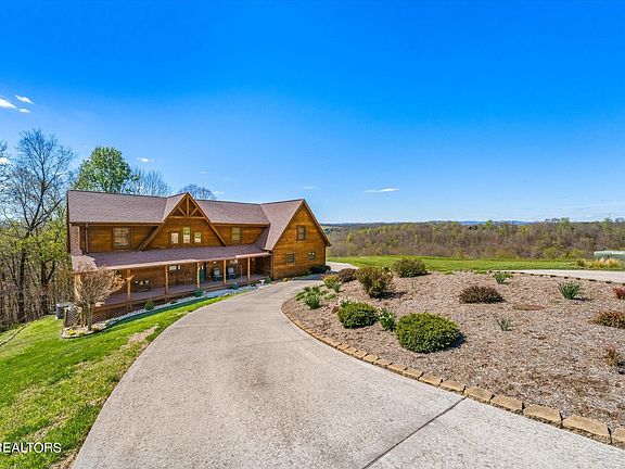 2nd image of 157 Alabaster Ct