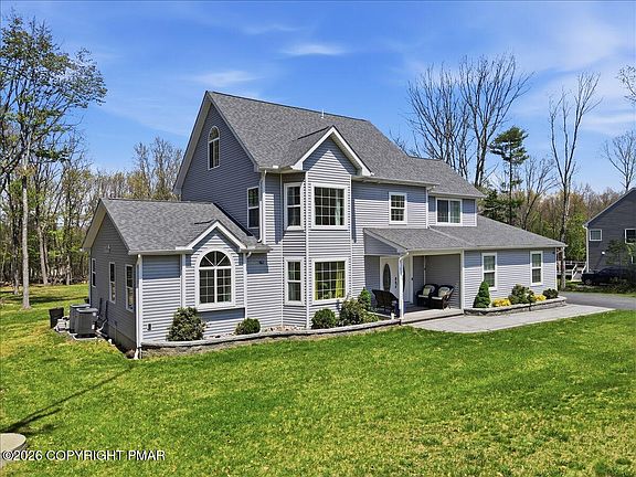 2nd image of 262 Catalpa Dr