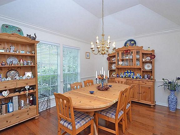 5th image of 22822 Whitewater Creek Cir