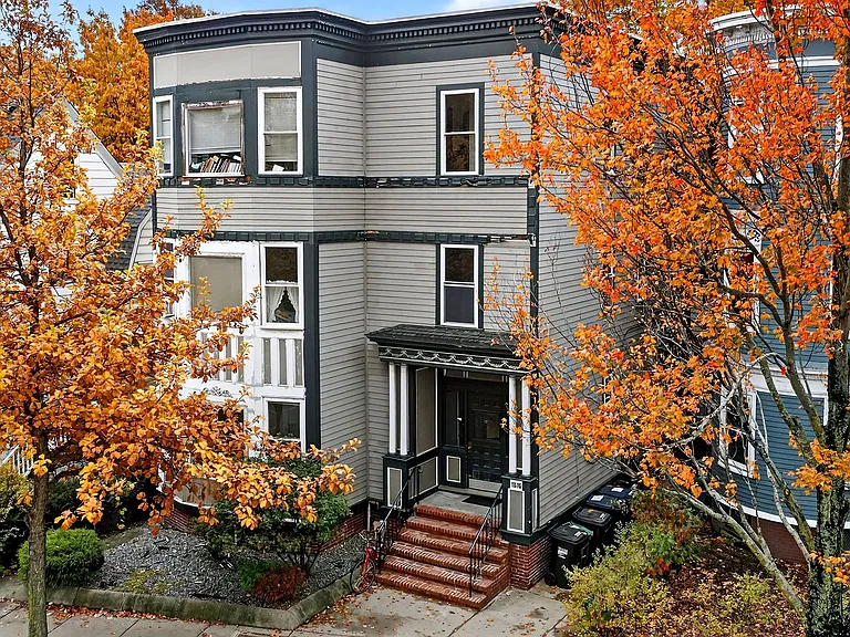 1574 Cambridge St #1F — Photo 11